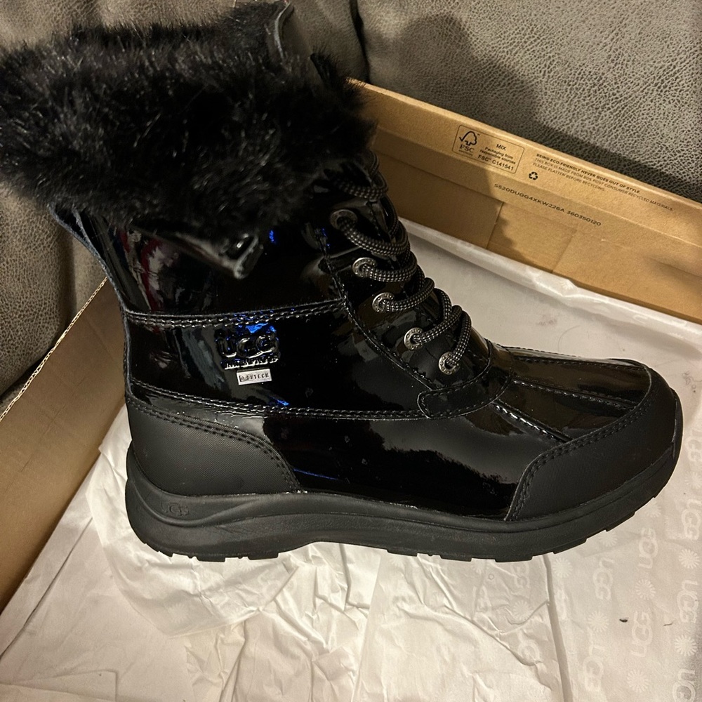 Ugg Adirondack